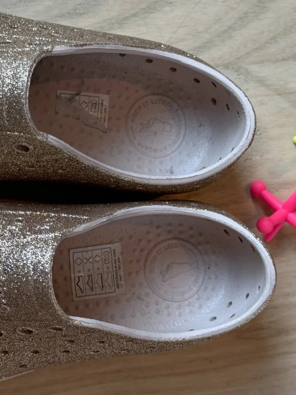 Native Kids Shoes Bio-Bling  Gold Glitter J1 (Size 1)
